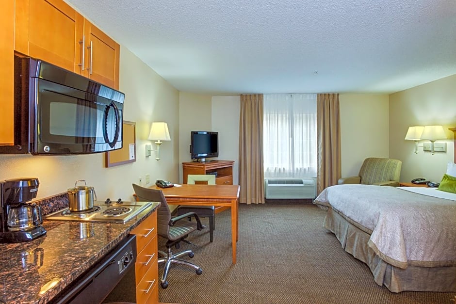 Candlewood Suites Richmond Airport Hotel