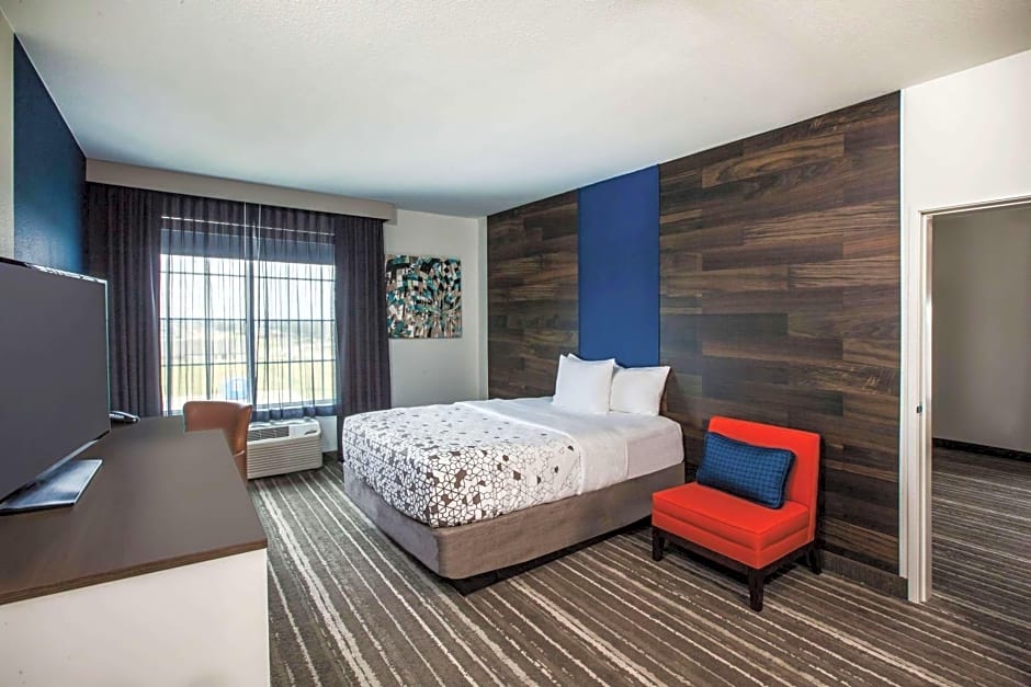 La Quinta Inn & Suites by Wyndham Owasso