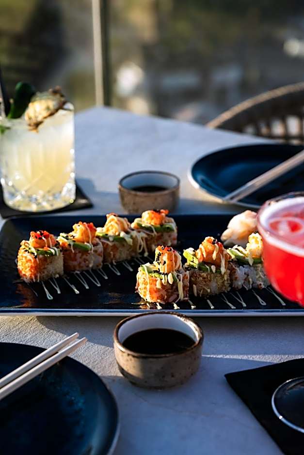 XVI Suites - Adults Only