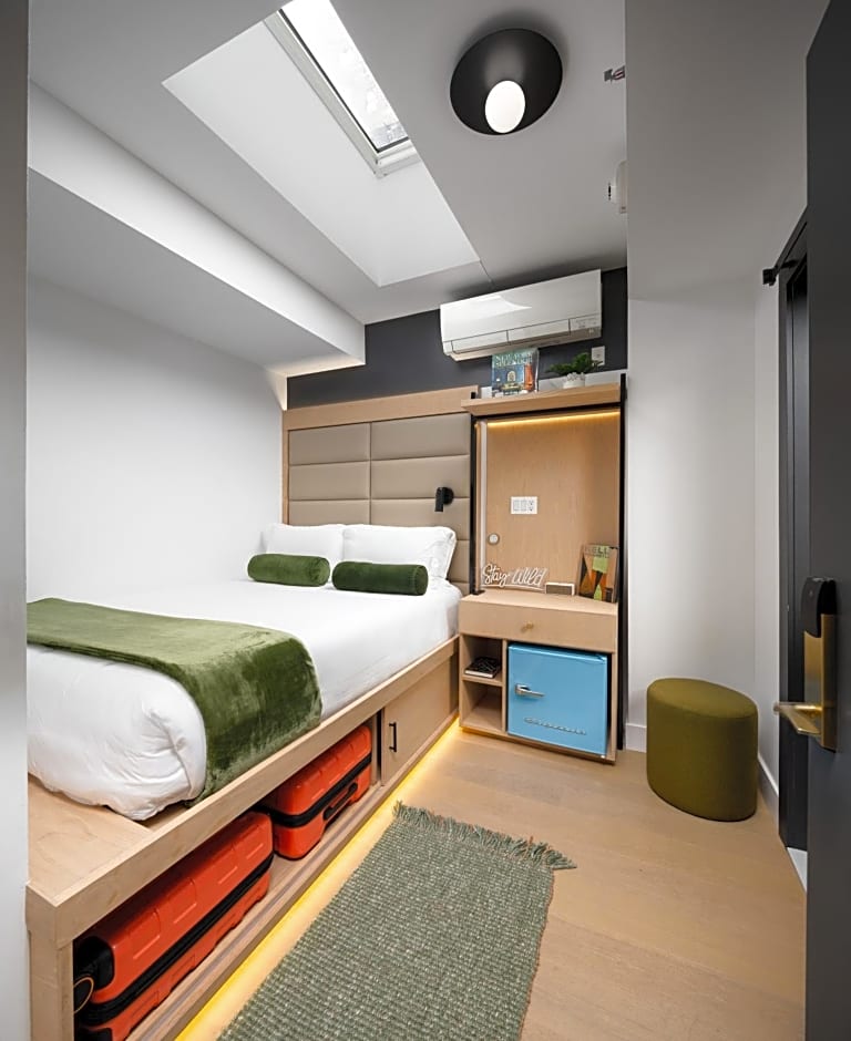 Little Charlie Hotel