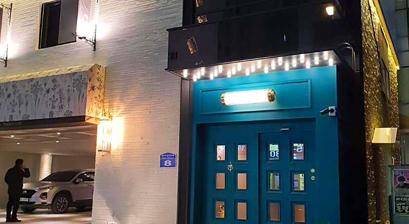 FrenchCode Hotel