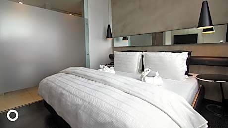 Suite with Spa Access