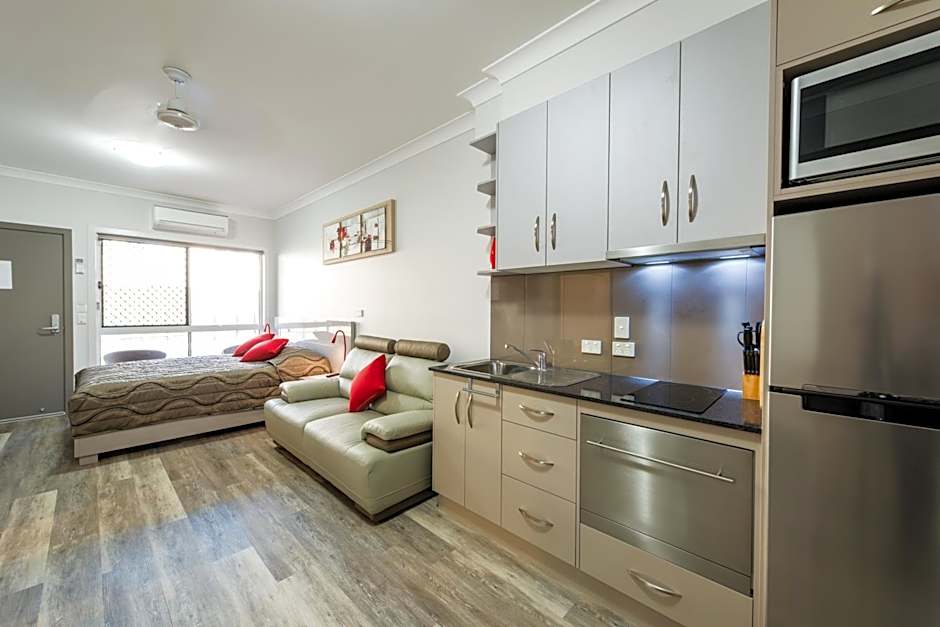 Athena Motel Apartments