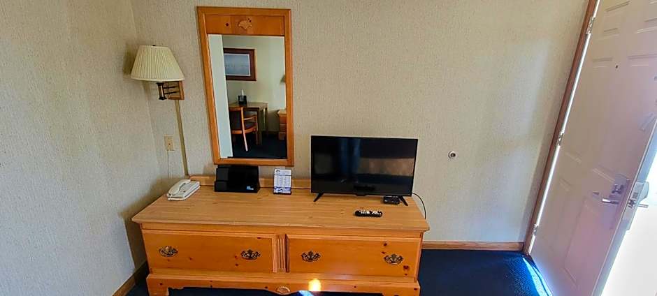 Mackinaw Budget Inn