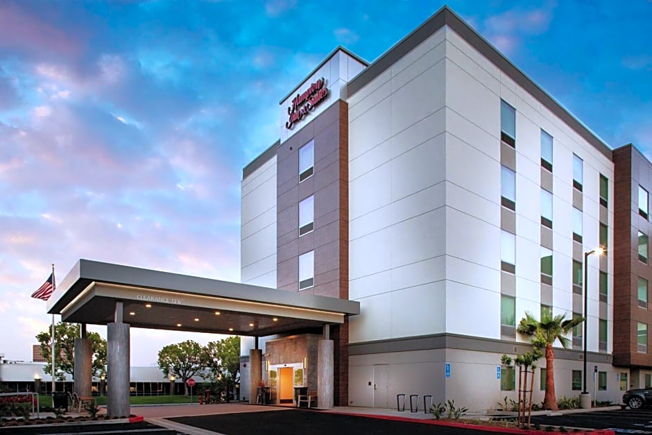 Hampton Inn By Hilton & Suites Irvine-Orange County Airport