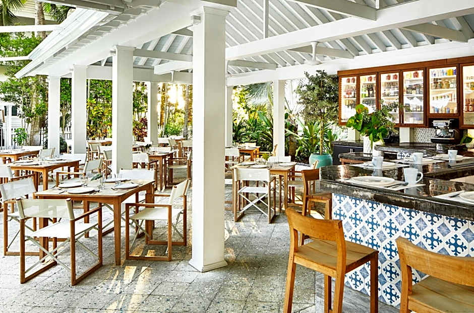 Parrot Key Hotel & Villas