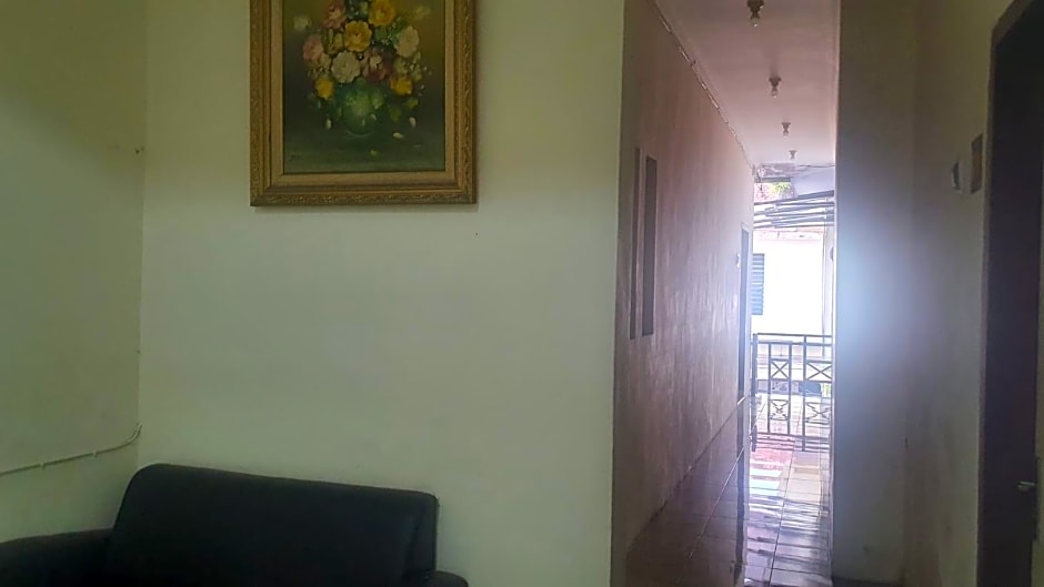 RedDoorz Syariah @ Demasto Homestay Jember