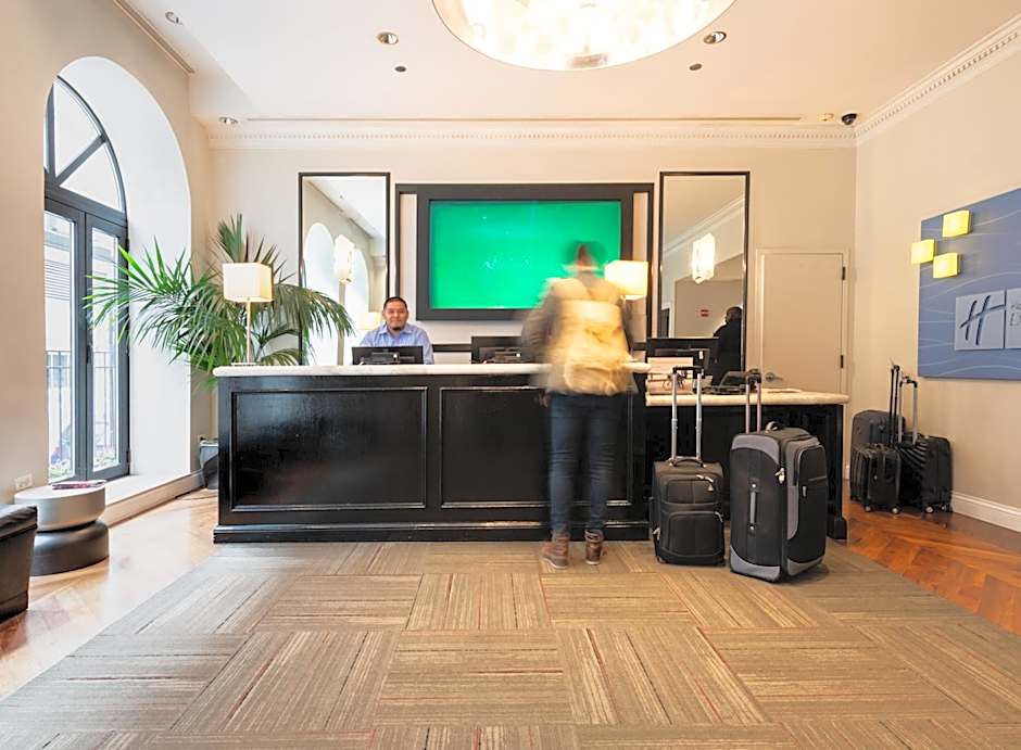 Holiday Inn Express Chicago - Magnificent Mile By IHG