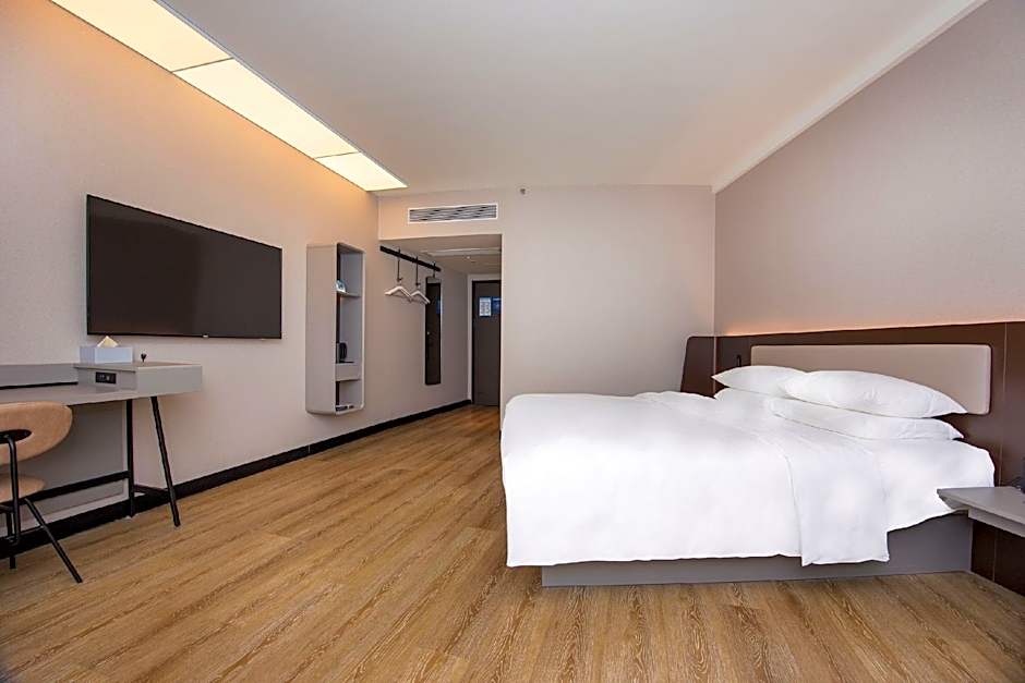 Hanting Hotel Nanjing Huangpu Road