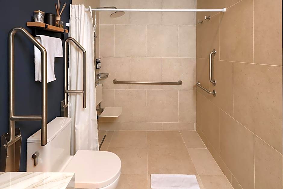 voco Surfside Aruba by IHG