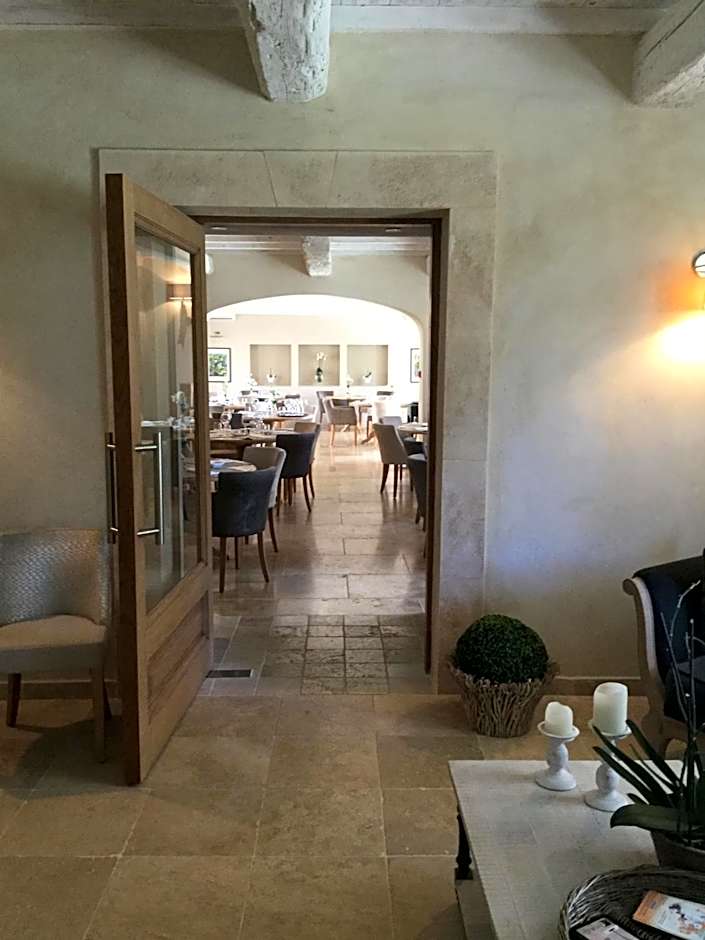 Boutique Hôtel La Villa Montesquieu & sa piscine