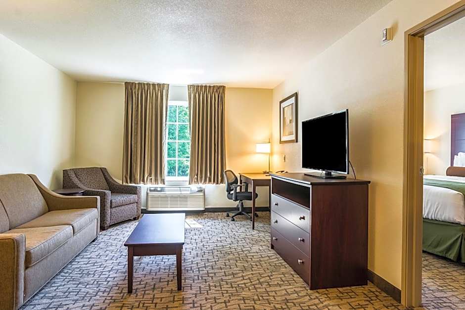 Cobblestone Hotel & Suites - Greenville