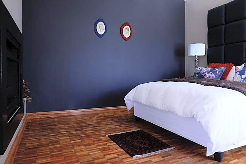 The Hedge Guesthouse