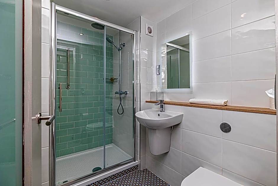 Forty Four Main Street