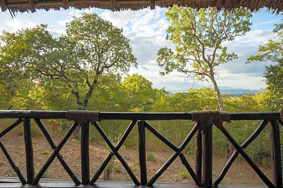 Sable Mountain Lodge, A Tent with a View Safaris