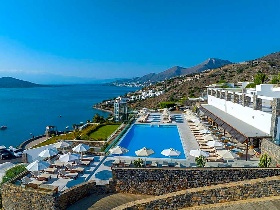 Royal Marmin Bay Boutique & Art Hotel