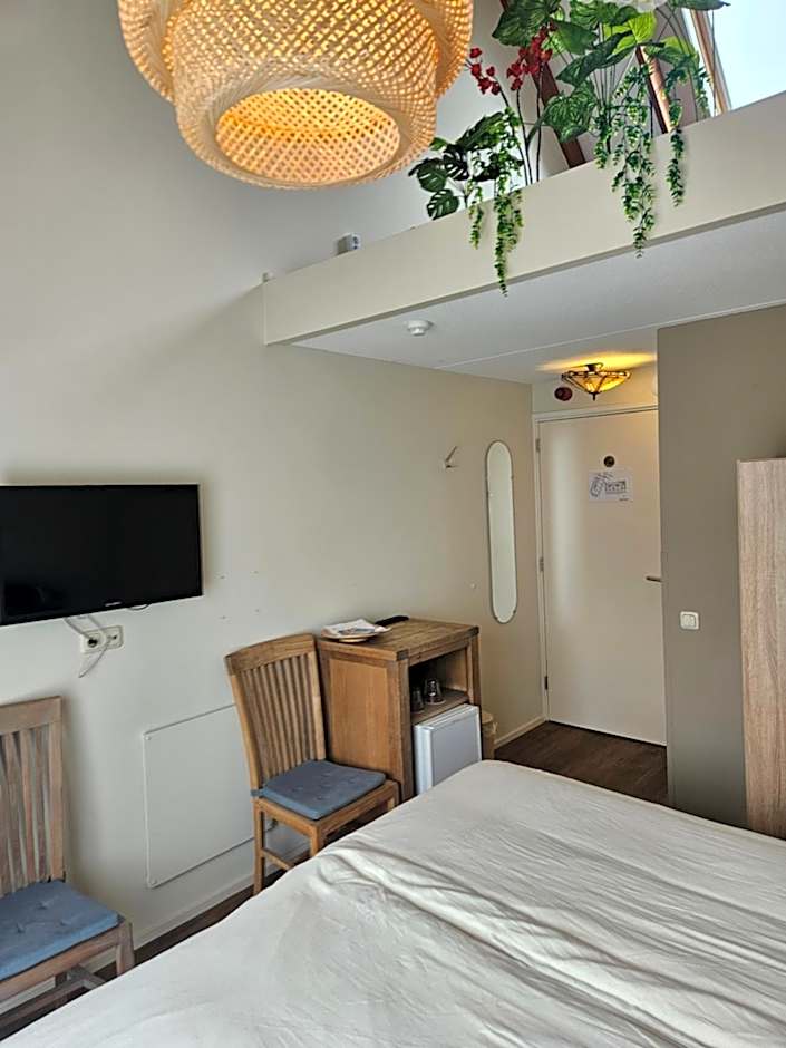 Hotel Dolores Ameland