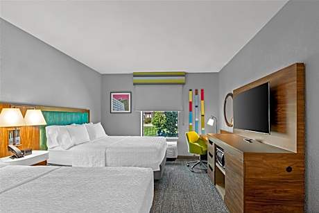 Queen Room with Two Queen Beds - Mobility Access/Non-Smoking