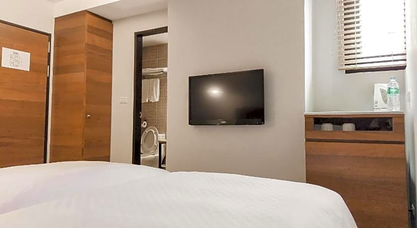 CHECK inn Express Taipei Station