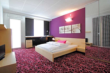 Double or Twin Room with Balcony