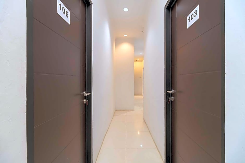 RedDoorz @ Taman Galaxy Bekasi