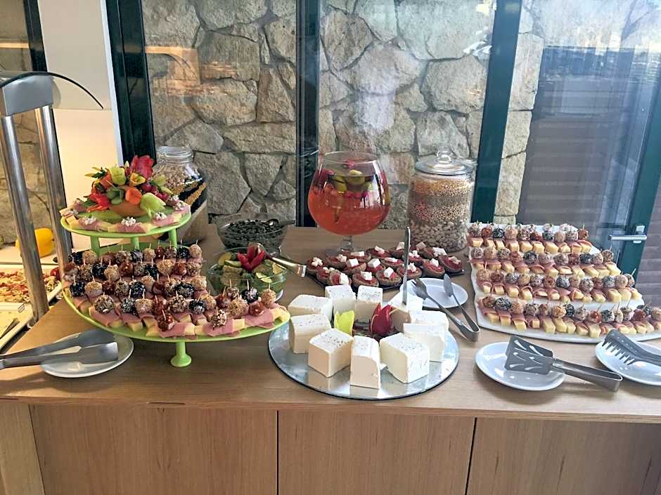 Elmi Suites Beach Hotel