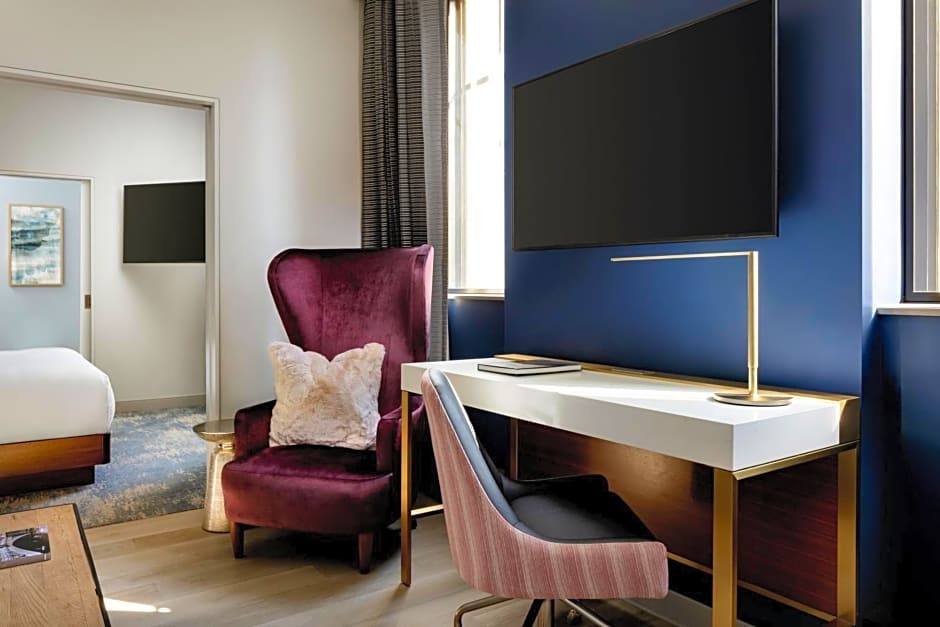 Rand Tower Hotel, Minneapolis, a Tribute Portfolio Hotel