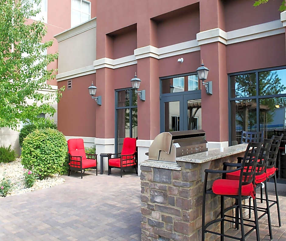 Homewood Suites By Hilton Bloomington
