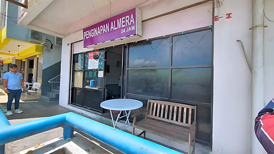 Hotel O Penginapan Almera