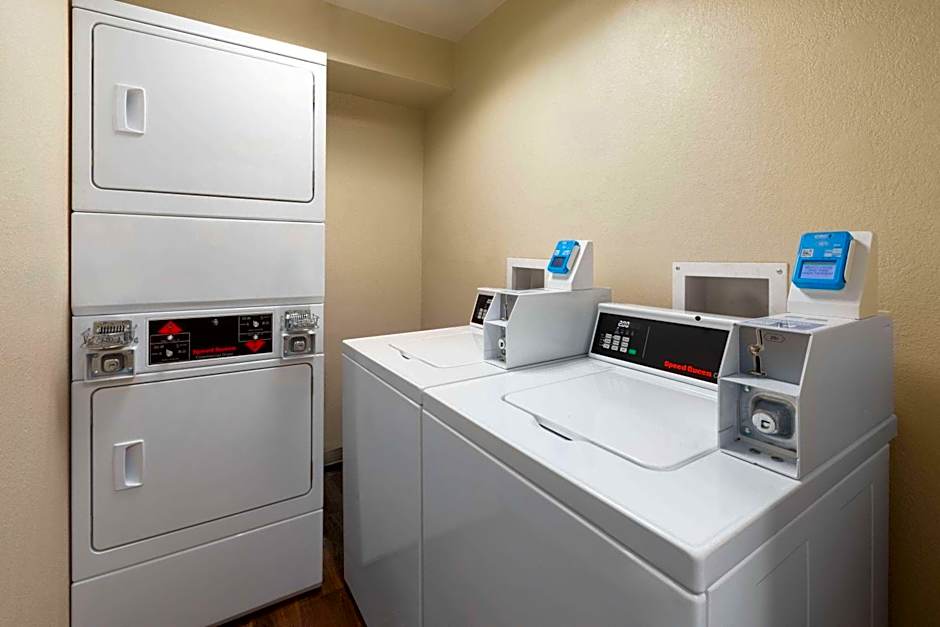 La Quinta Inn & Suites by Wyndham Sheboygan