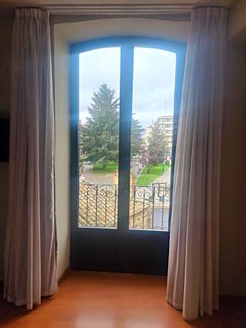 Double or Twin Room with City View