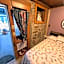 Sugarloaf Mountain Motel