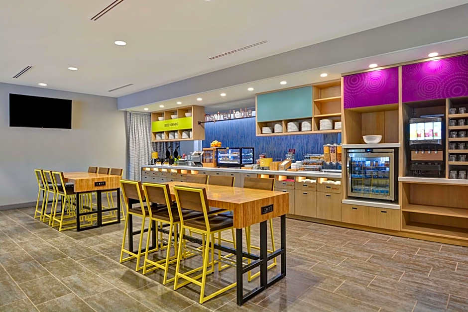 Home2 Suites by Hilton Naples I-75 Pine Ridge Road