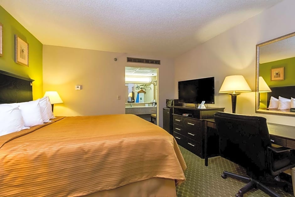 Quality Inn & Suites Moline