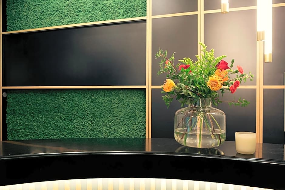 Central Hotel, Trademark Collection by Wyndham