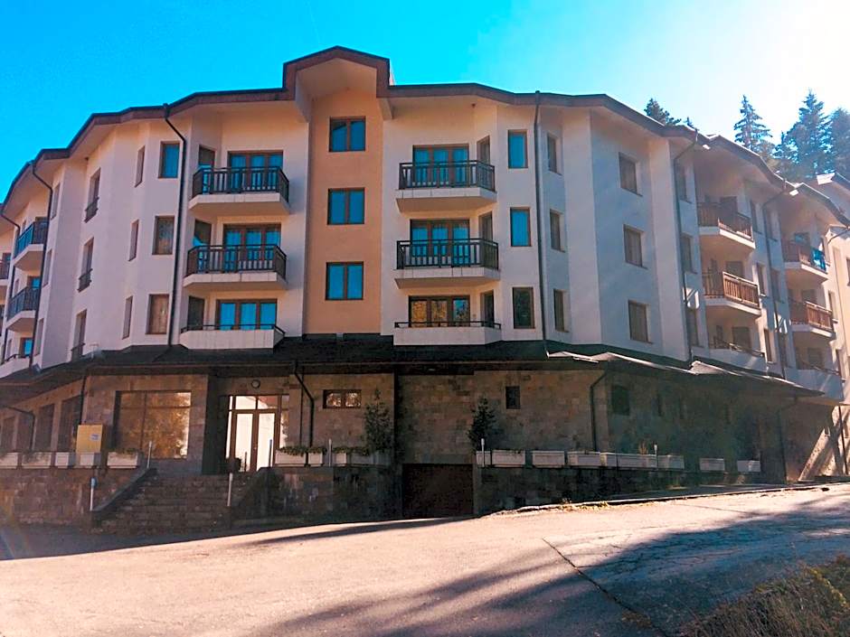 Enjoy Studios and Lovely Apartment Villa Park