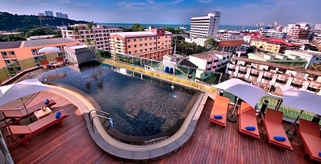 The Sun Xclusive Hotel (SHA Certified)