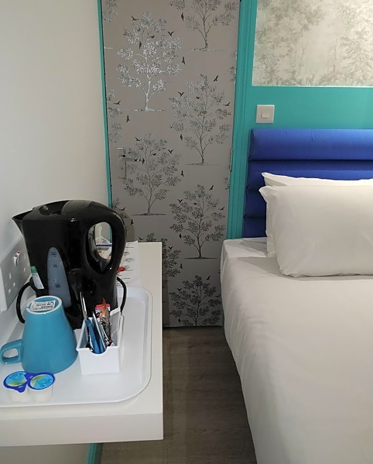 Clapham South Dudley Hotel