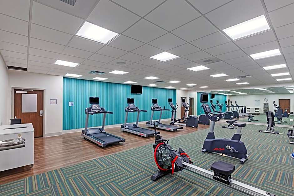 Holiday Inn Express and Suites Chanute By IHG
