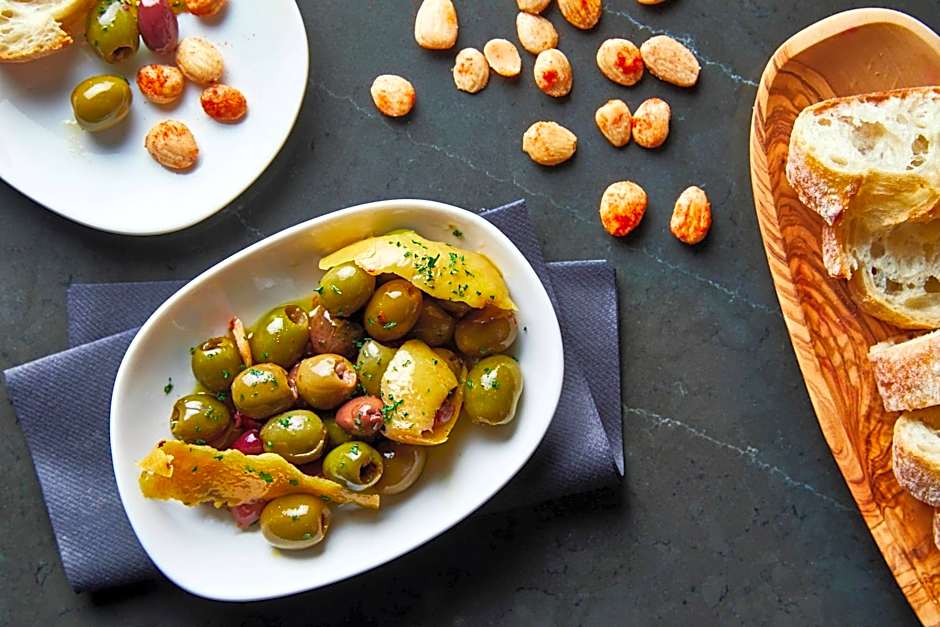 AC Hotel by Marriott Durham