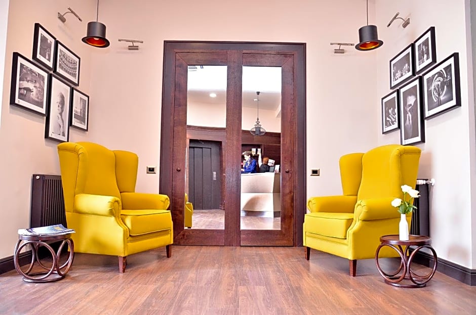 Hotel Capitolina City Chic