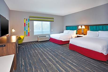 Queen Room with Two Queen Beds - Hearing Access