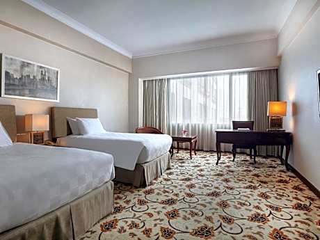 Deluxe Room Twin Beds