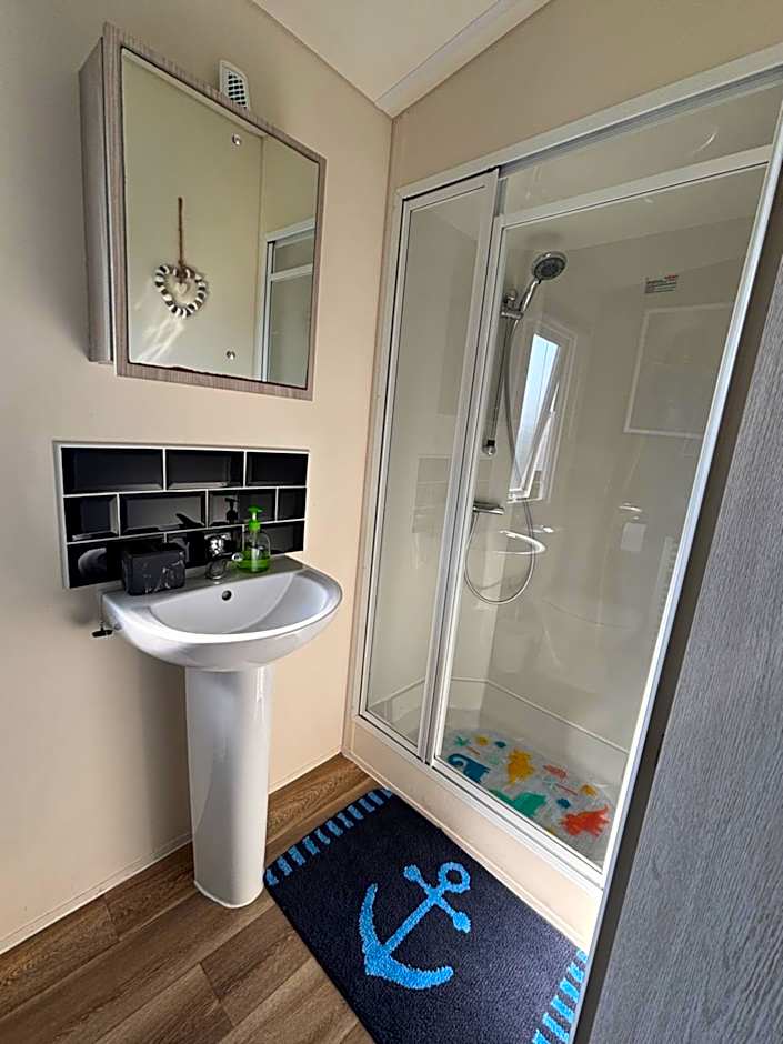 WillowWay168, Tranquility Family Home