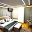 Queens Suite Hotel