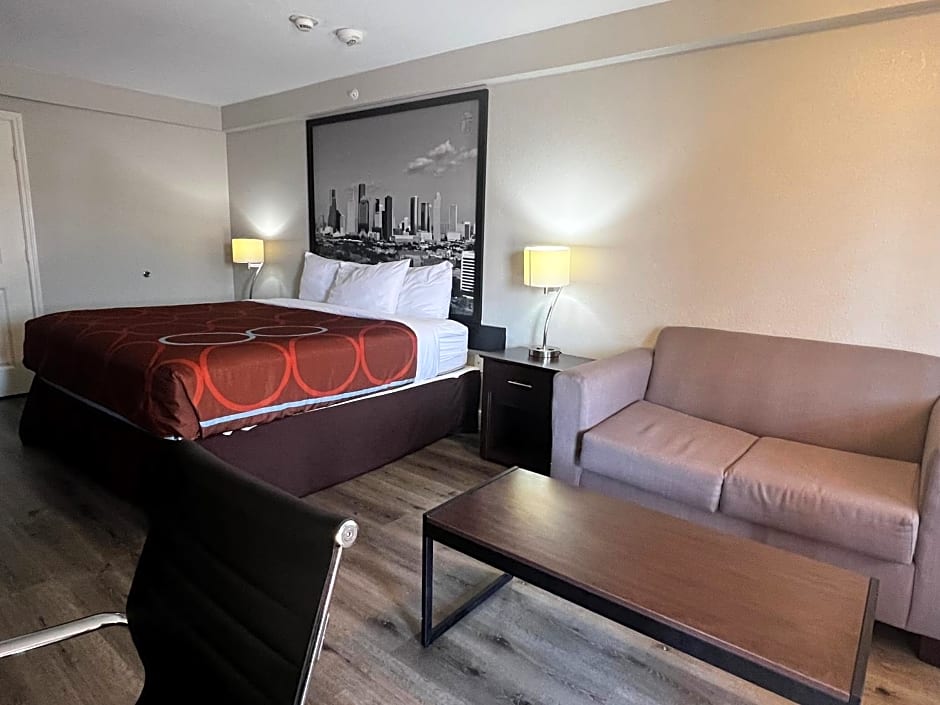 Super 8 by Wyndham Baytown/Mont Belvieu