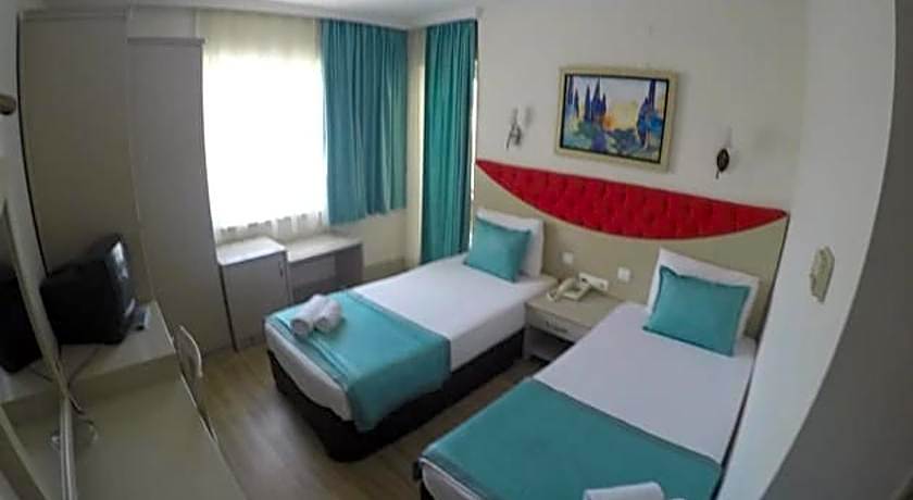 Almena Hotel