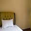 OYO Life 92632 Kost Pondok Kito