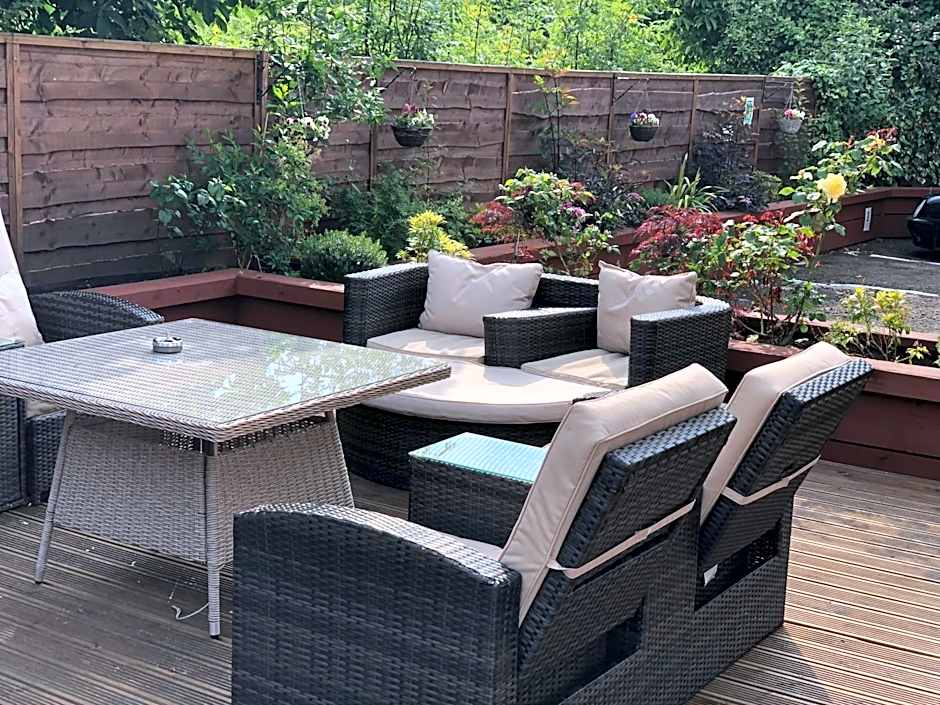 Hendham House - Near Etihad Stadium, CoOp Live Arena, AO Arena, Piccadilly Train Station & Manchester City Centre