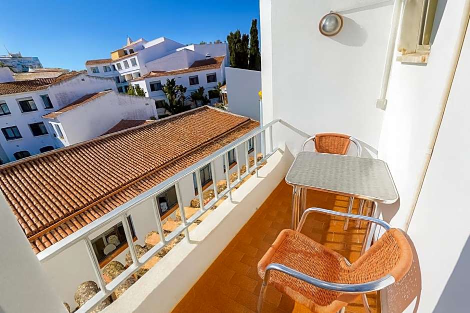 Lagos Central Suite DBV Guesthouse